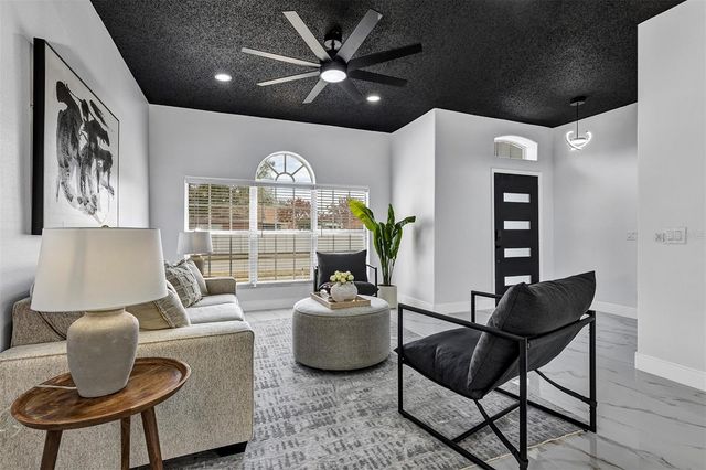 1829 SNARESBROOK WAY, Orlando, FL 32837