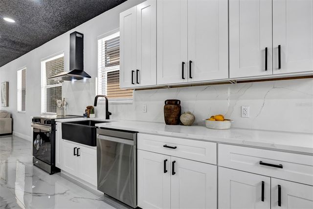 1829 SNARESBROOK WAY, Orlando, FL 32837