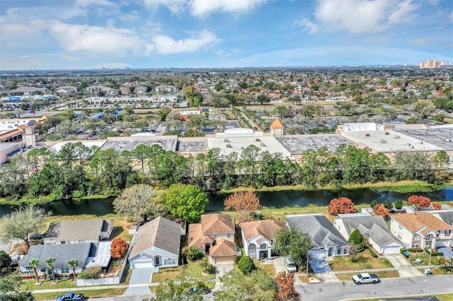 1829 SNARESBROOK WAY, Orlando, FL 32837