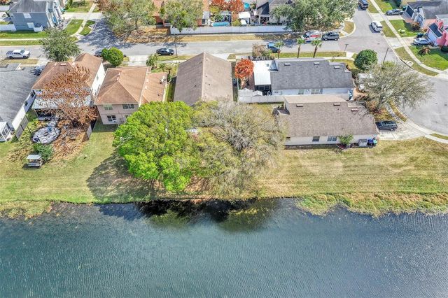 1829 SNARESBROOK WAY, Orlando, FL 32837