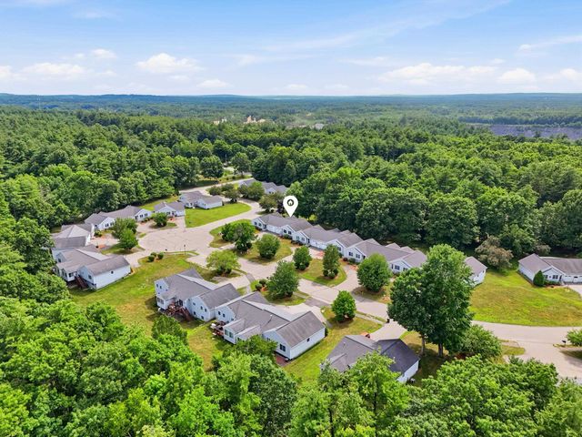 15 Rainbow Drive, Londonderry, NH 03053