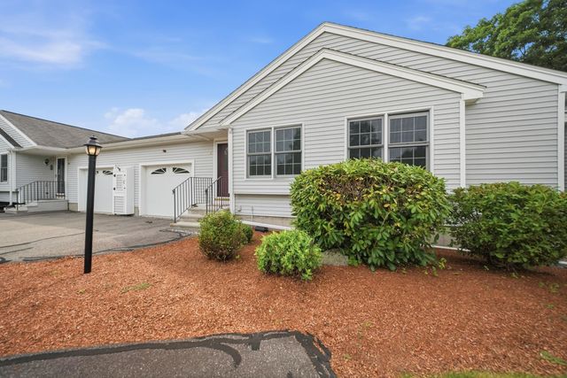 15 Rainbow Drive, Londonderry, NH 03053