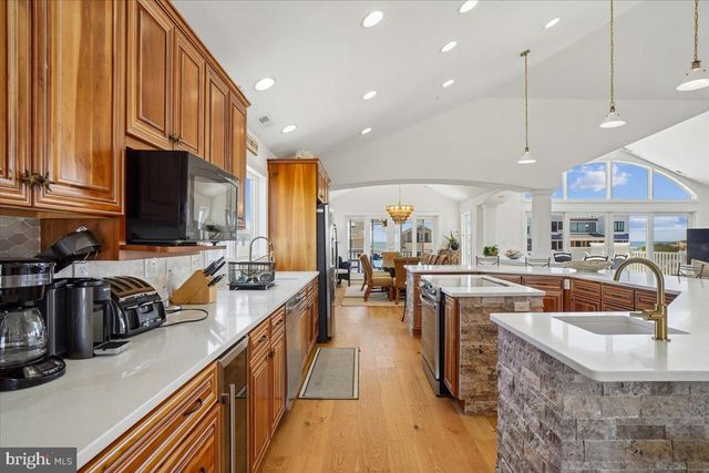 37138 OCEAN PARK LN, Fenwick Island, DE 19944