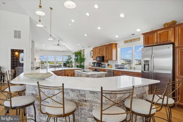 37138 OCEAN PARK LN, Fenwick Island, DE 19944