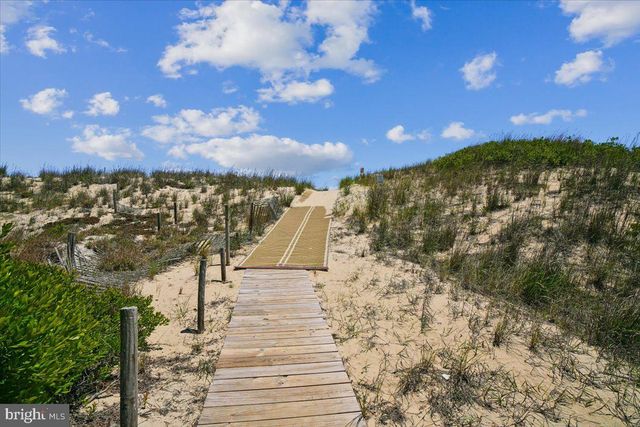 37138 OCEAN PARK LN, Fenwick Island, DE 19944