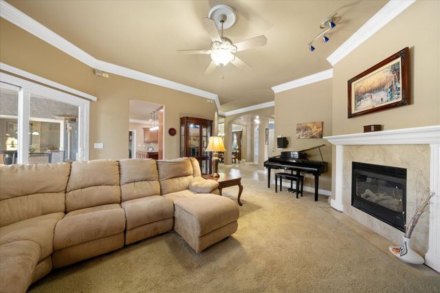 7870 Castle View Lane, Redding, CA 96001