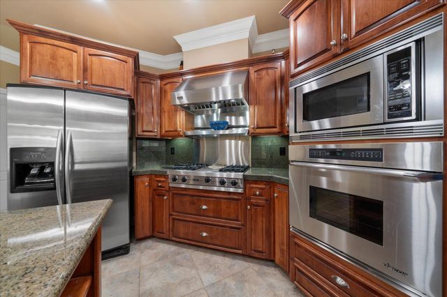 7870 Castle View Lane, Redding, CA 96001