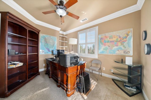 7870 Castle View Lane, Redding, CA 96001