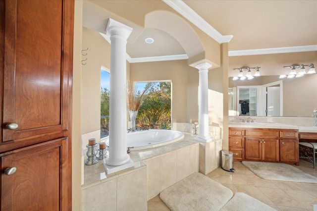 7870 Castle View Lane, Redding, CA 96001
