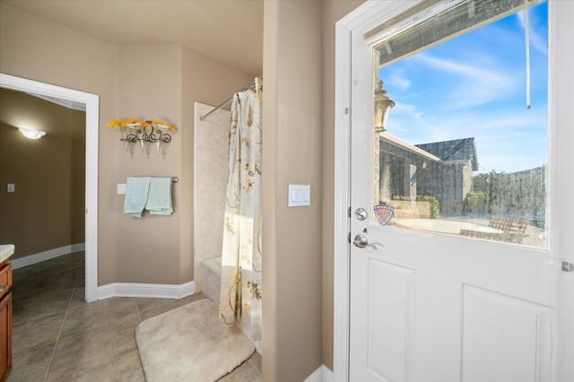 7870 Castle View Lane, Redding, CA 96001