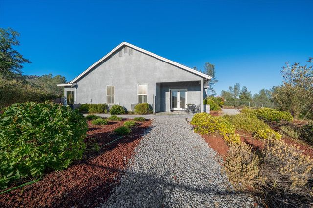 7870 Castle View Lane, Redding, CA 96001