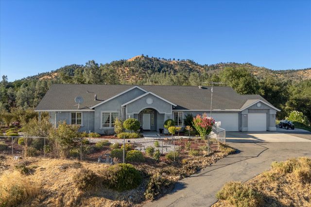 7870 Castle View Lane, Redding, CA 96001