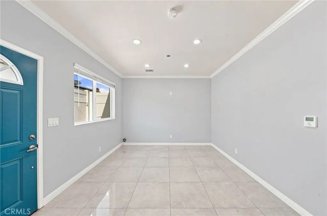 16242 Londelius, North Hills, CA 91343