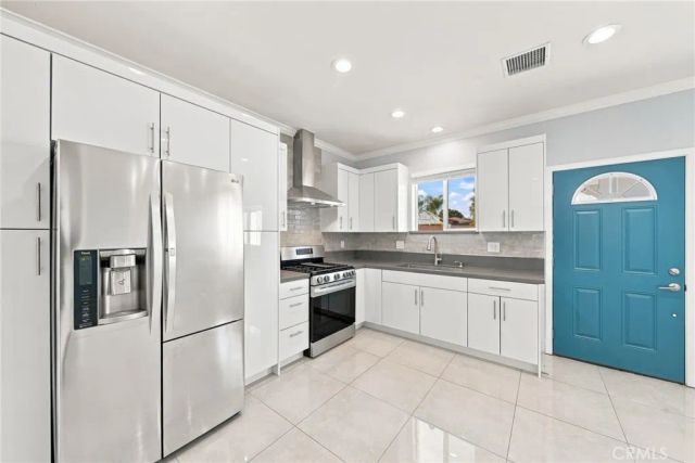 16242 Londelius, North Hills, CA 91343