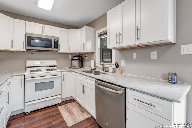 505 Buckhorn, Canyon Lake, TX 78133