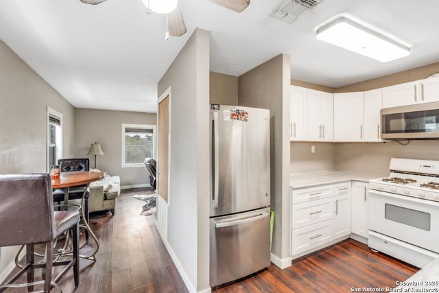 505 Buckhorn, Canyon Lake, TX 78133