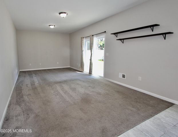 7 Victoria Lane, Neptune Township, NJ 07753