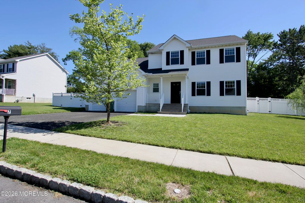 7 Victoria Lane, Neptune Township, NJ 07753
