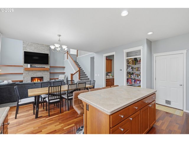 7007 Sw IRON HORSE St, Wilsonville, OR 97070