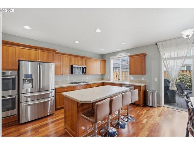 7007 Sw IRON HORSE St, Wilsonville, OR 97070