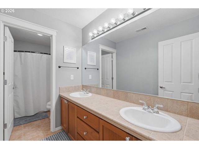 7007 Sw IRON HORSE St, Wilsonville, OR 97070