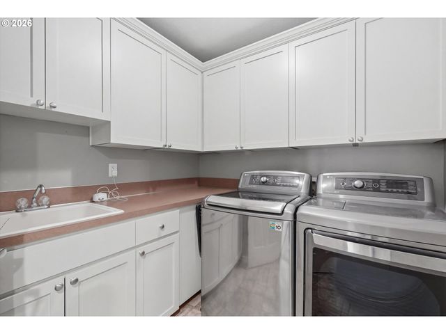 7007 Sw IRON HORSE St, Wilsonville, OR 97070