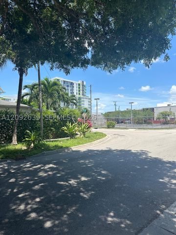 3425 NW 14th Ave, Miami, FL 33142