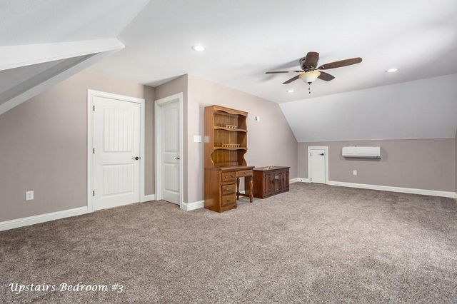 924 Cr 471, Etoile, TX 75944