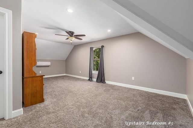 924 Cr 471, Etoile, TX 75944