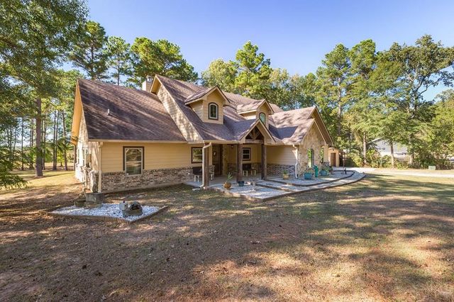 924 Cr 471, Etoile, TX 75944