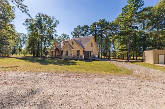 924 Cr 471, Etoile, TX 75944