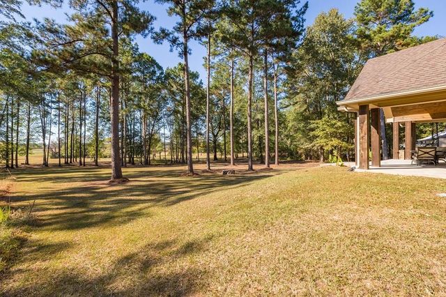 924 Cr 471, Etoile, TX 75944