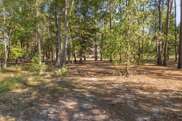 924 Cr 471, Etoile, TX 75944