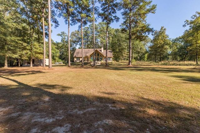 924 Cr 471, Etoile, TX 75944