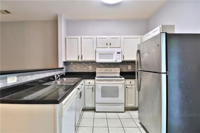 398 Paden Cove Trail, Lawrenceville, GA 30044