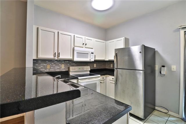 398 Paden Cove Trail, Lawrenceville, GA 30044