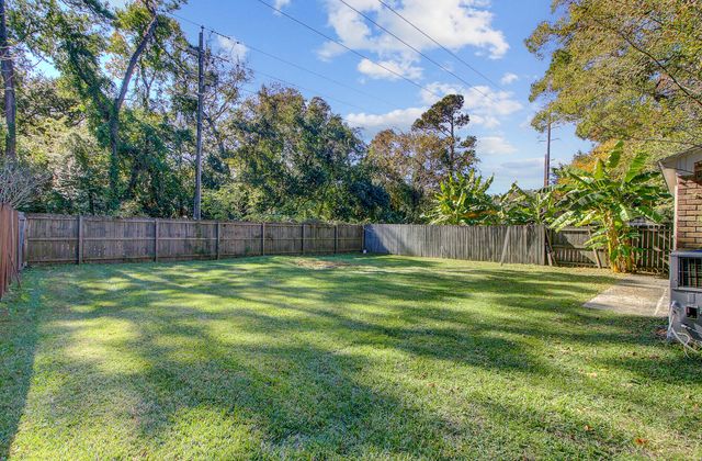 1751 Pinckney Park Drive, Charleston, SC 29407