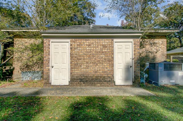 1751 Pinckney Park Drive, Charleston, SC 29407