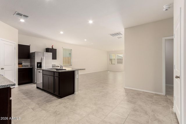 5065 E EMERY Road, San Tan Valley, AZ 85143