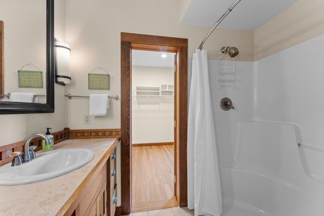 4301 392nd Street, North Branch, MN 55056