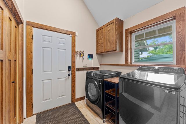 4301 392nd Street, North Branch, MN 55056