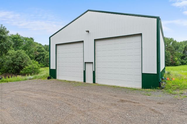 4301 392nd Street, North Branch, MN 55056