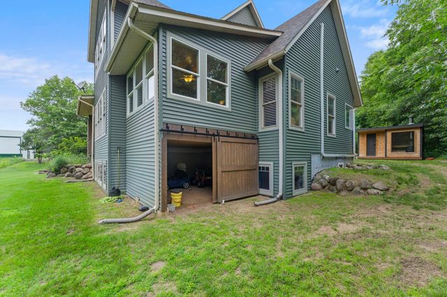 4301 392nd Street, North Branch, MN 55056