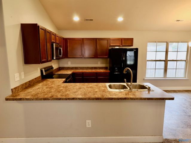 205 Bermuda Lakes Drive, Meridianville, AL 35759