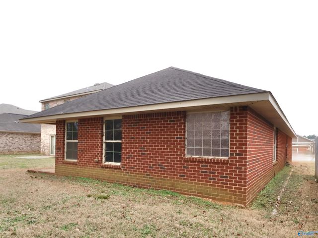 205 Bermuda Lakes Drive, Meridianville, AL 35759