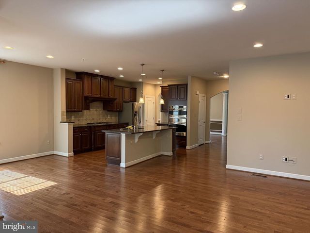 501 WATKINS MILL RD, Gaithersburg, MD 20878
