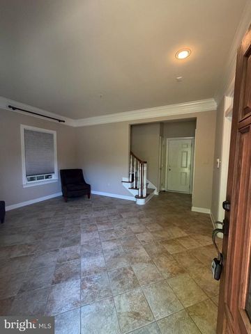 501 WATKINS MILL RD, Gaithersburg, MD 20878