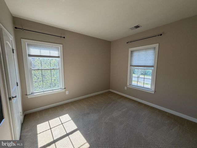 501 WATKINS MILL RD, Gaithersburg, MD 20878
