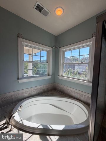 501 WATKINS MILL RD, Gaithersburg, MD 20878