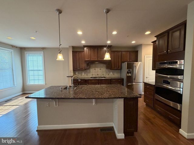501 WATKINS MILL RD, Gaithersburg, MD 20878